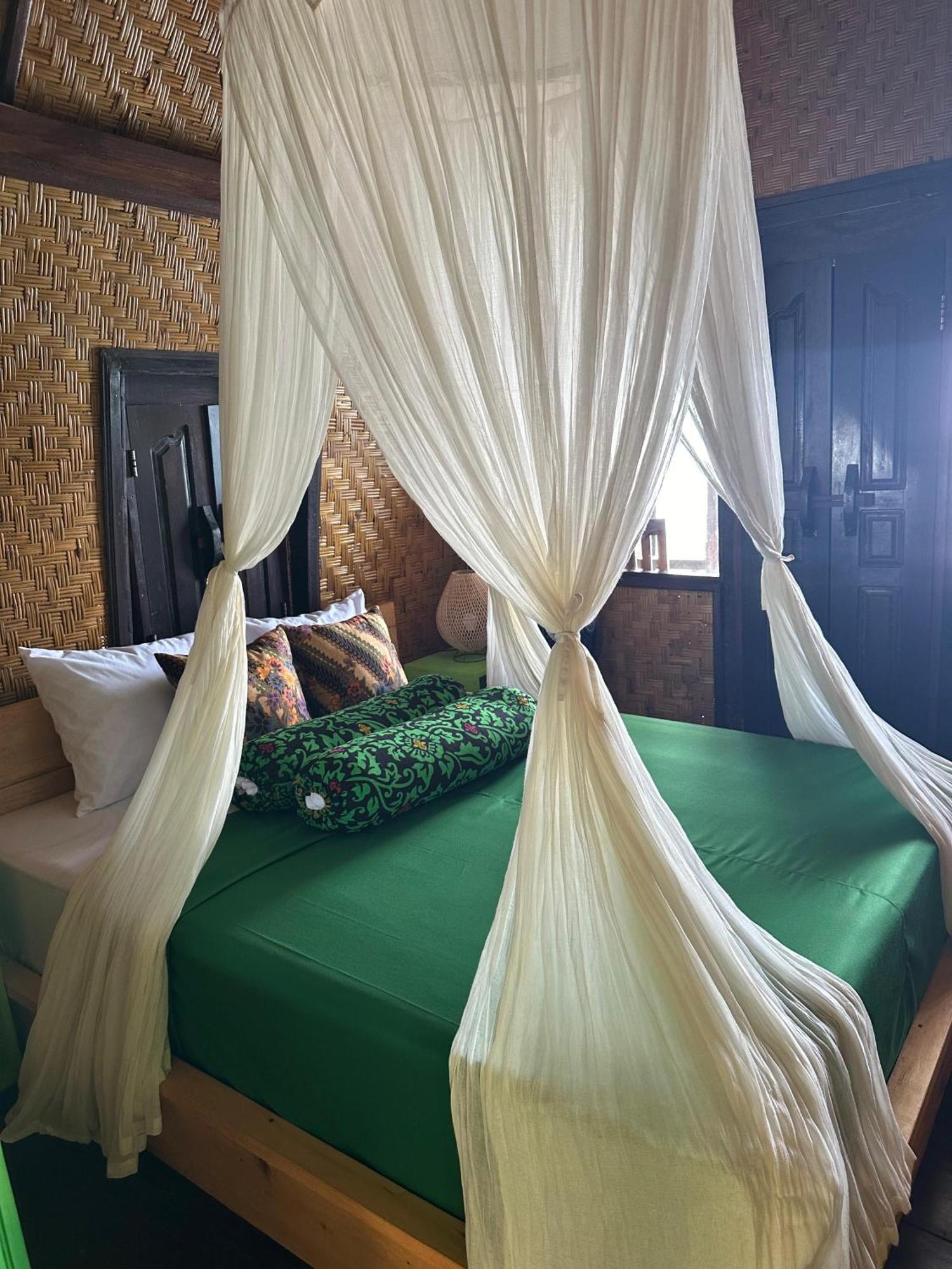 Stairway To Heaven Bungalows And Restaurant آميدْ الغرفة الصورة